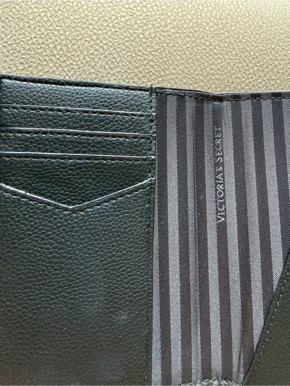 Victoria's Secret Black Pebbled Leather Card & Key Holder with Gold VS Emblem